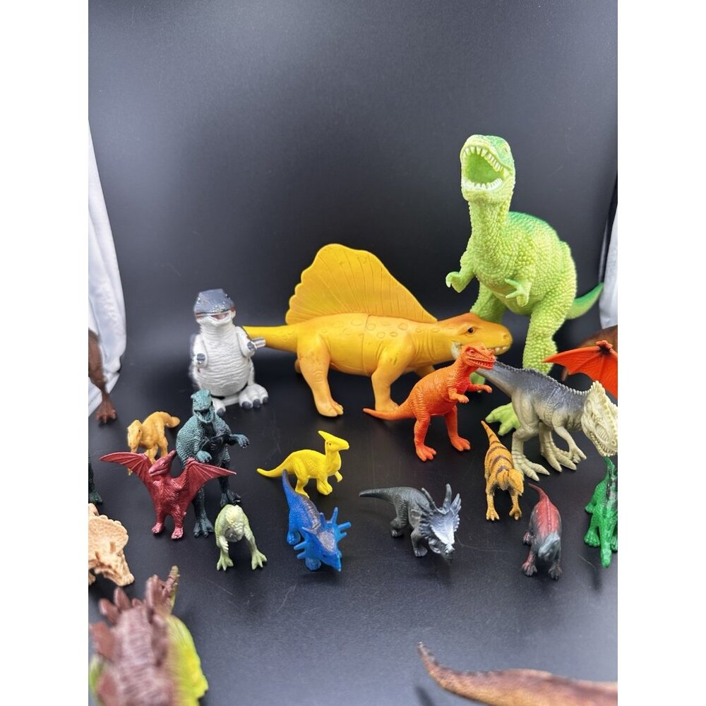 Dinosaur Figure Large 31 Lot Mixed Vtg Modern T-Rex Raptor‎ Diorama Mini Figures